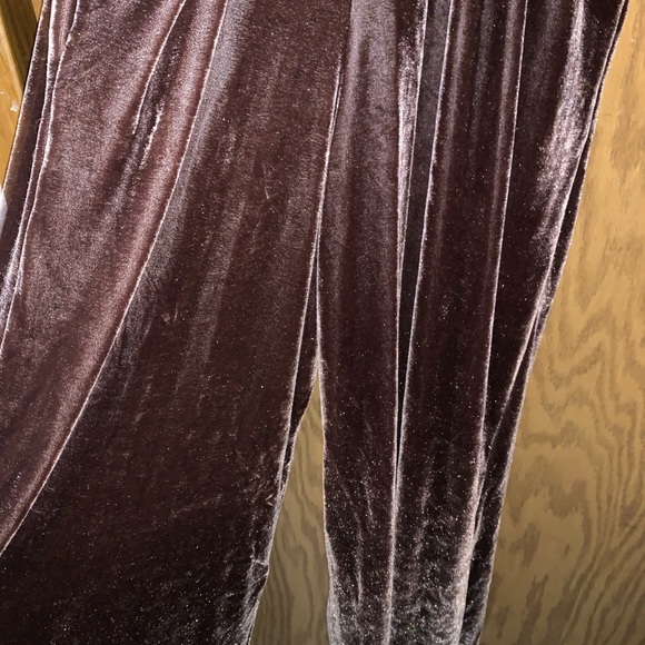 Easel crushed velvet brown romper size large - Picture 12 of 15